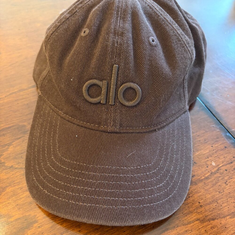 Alo Yoga Washed Off-Duty Cap – Brownstone – NWT – One Size